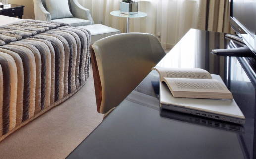 今日农历二〇二六年七月廿九黄历搬家不适合吗,搬家吉日