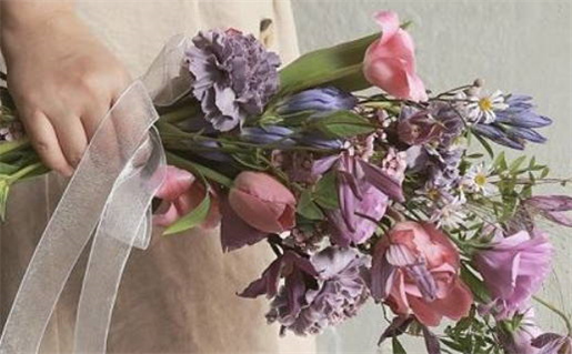 农历二〇二六年八月十三黄历结婚不适宜吗,结婚吉日查询