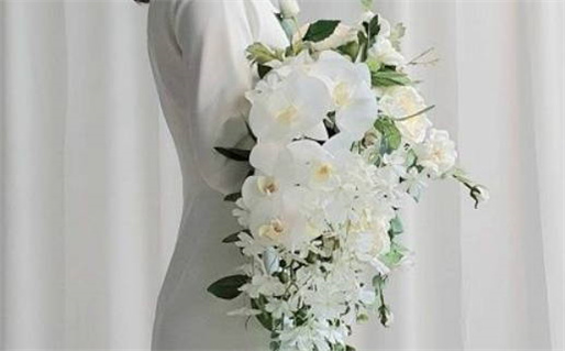 今日2026年12月18日领证老黄历不推荐吗,农历二〇二六年冬月初十领证日子