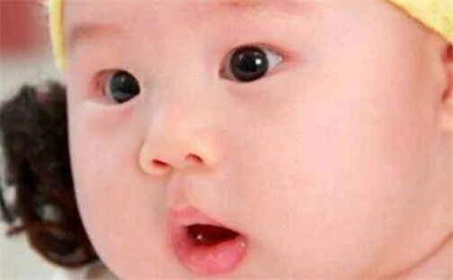 刘姓2026/07/11出生女宝宝起名全攻略：名字推荐与禁忌字分析