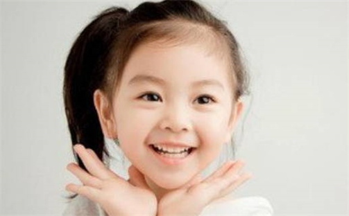 郭姓2026年05月14日出生的女孩子五行缺什么？如何科学取名